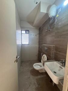 Bathroom Image of 1250 Sq.ft 3 BHK Apartment / Flat for rent in Sarada Pally Kolkata for Rs. 60000