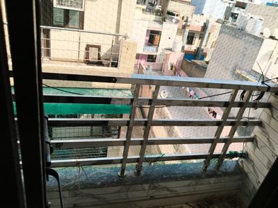 Balcony Image of 600 Sq.ft 2 BHK Builder Floor for rent in Uttam Nagar New Delhi for Rs. 13000
