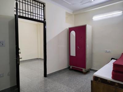 Bedroom Image of 550 Sq.ft 1 BHK Builder Floor for rent in Rajpur New Delhi for Rs. 13000