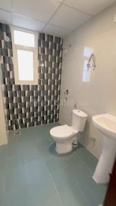 Bathroom Image of 1650 Sq.ft 3 BHK Apartment / Flat for rent in Omaxe Waterscapes, Arjunganj Lucknow for Rs. 42000