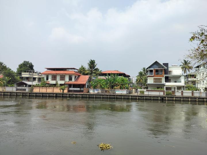 vytila Main Image 1