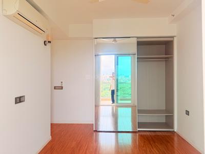 Bedroom Image of 2600 Sq.ft 3 BHK Apartment / Flat for sale in DLF The Crest, DLF Phase 5 Gurgaon for Rs. 137500000