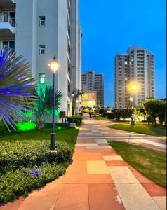 Image of 1571 Sq.ft 3 BHK Apartment / Flat for sale in BPTP Discovery Park, Sector 80, Faridabad for Rs. 16500000