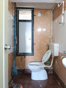 Common Bathroom Image of 600 Sq.ft 1 BHK Apartment / Flat for rent in KIPL Morya, Kasarvadavali Thane for Rs. 16505