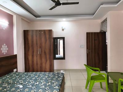 Bedroom Image of 1200 Sq.ft 1 RK Apartment / Flat for rent in DLF Phase 3, DLF Phase 3 Gurgaon for Rs. 19000