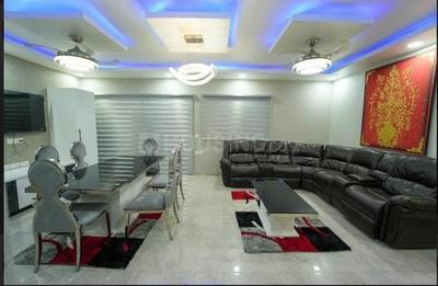 Hall Image of 2260 Sq.ft 4 BHK Apartment / Flat for rent in Experion Capital, Gomti Nagar Lucknow for Rs. 90000
