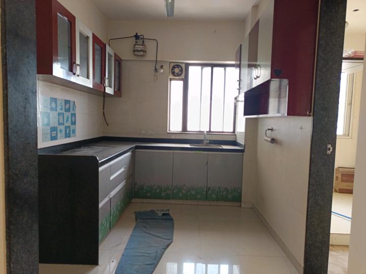 Chaphalkar Elina Living Main Image 1