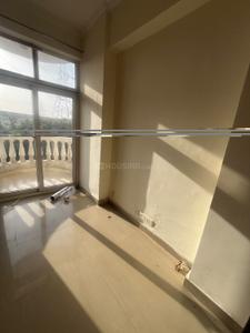 Bedroom Image of 940 Sq.ft 2.5 BHK Apartment / Flat for rent in Amrapali Silicon City, Sector 76 Noida for Rs. 30000