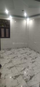 Bedroom Image of 1300 Sq.ft 3 BHK Apartment / Flat for rent in Shahdara New Delhi for Rs. 18000