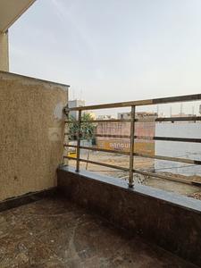 Balcony Image of 750 Sq.ft 2 BHK Apartment / Flat for sale in Sector 105 Gurgaon for Rs. 4500000