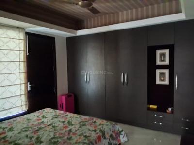 Bedroom Image of 2700 Sq.ft 4 BHK Builder Floor for sale in Safdarjung Enclave New Delhi for Rs. 95000000