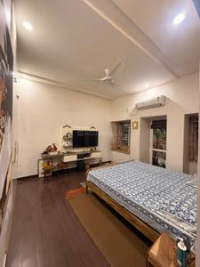 Bedroom Image of 1700 Sq.ft 3 BHK Apartment / Flat for sale in Nilgiri Apartments, Alaknanda New Delhi for Rs. 35000000