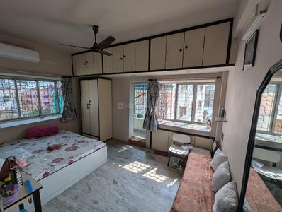 Bedroom Image of 2200 Sq.ft 4 BHK Apartment / Flat for sale in Bangur Avenue Kolkata for Rs. 12400000