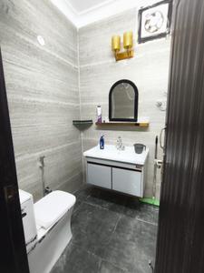 Bathroom Image of 2000 Sq.ft 3 BHK Builder Floor for rent in Lajpat Nagar New Delhi for Rs. 120000