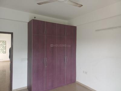 Bedroom Image of 1995 Sq.ft 3.5 BHK Apartment / Flat for rent in Gulshan Ikebana, Sector 143 Noida for Rs. 54000