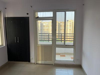Bedroom Image of 1600 Sq.ft 3.5 BHK Apartment / Flat for rent in Stellar Jeevan, Noida Extension Greater Noida for Rs. 25000