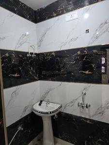 Bathroom Image of 950 Sq.ft 2 BHK Builder Floor for sale in Shalimar Garden Ghaziabad for Rs. 5400000