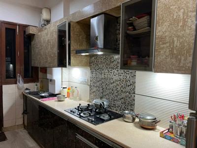 Kitchen Image of 2350 Sq.ft 3 BHK Builder Floor for rent in Ansal Esencia Sector 67, Sector 67 Gurgaon for Rs. 52000