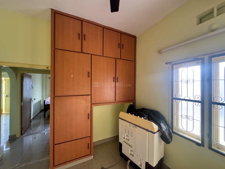 MANOHAR APARTMENTS Bedroom 1