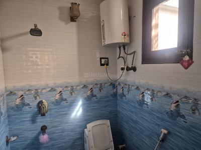 Image of 2400 Sq.ft 3 BHK Duplex for rent in Sector 40, Noida for Rs. 41000