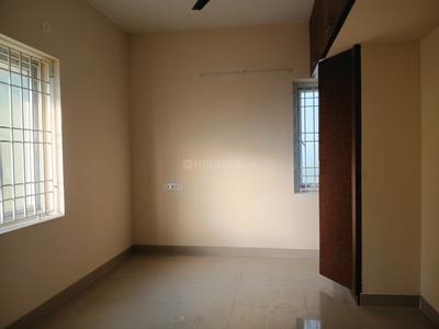 Bedroom Image of 1100 Sq.ft 2 BHK Builder Floor for rent in Kodambakkam Chennai for Rs. 40000