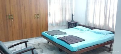 Bedroom Image of 2500 Sq.ft 4 BHK Builder Floor for rent in Race Course Vadodara for Rs. 50000