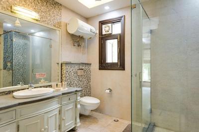 Bathroom Image of 7560 Sq.ft 5 BHK Independent House for sale in Palam Vihar Gurgaon for Rs. 185000000
