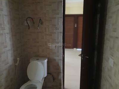 Bathroom Image of 1550 Sq.ft 3 BHK Apartment / Flat for rent in MKS La Royale, Indirapuram Ghaziabad for Rs. 30000