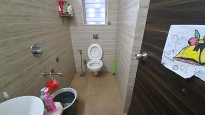 Bathroom Image of 480 Sq.ft 1 BHK Apartment / Flat for sale in Sanskruti Splendour, Dahisar East Mumbai for Rs. 11000000