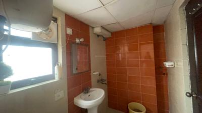 Image of 1400 Sq.ft 2.5 BHK Apartment / Flat for rent in Logix Blossom County, Sector 137, Noida for Rs. 43000
