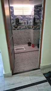 Bathroom Image of 800 Sq.ft 1 BHK Apartment / Flat for rent in Chandmari Varanasi for Rs. 4500
