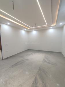 Bedroom Image of 1000 Sq.ft 3 BHK Builder Floor for sale in Pitampura New Delhi for Rs. 11000000