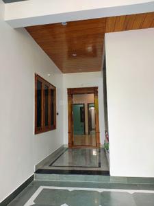 Balcony Image of 1800 Sq.ft 3 BHK Builder Floor for rent in Chandralok Lucknow for Rs. 70000