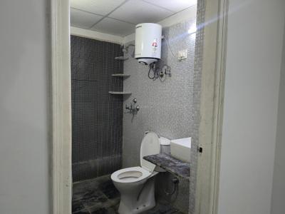 Image of 1220 Sq.ft 2 BHK Apartment / Flat for rent in RG Luxury, Noida Extension, Greater Noida for Rs. 21000