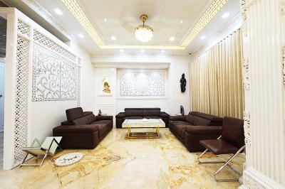 Hall Image of 7200 Sq.ft 7 BHK Penthouse for sale in Satellite Ahmedabad for Rs. 105000000
