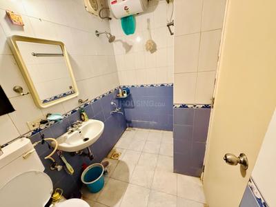 Bathroom Image of 1300 Sq.ft 2 BHK Apartment / Flat for rent in Naiknavare Sylvan Heights, Aundh Pune for Rs. 46000