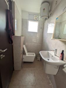 Bathroom Image of 1500 Sq.ft 3 BHK Apartment / Flat for rent in Kondapur Hyderabad for Rs. 47000