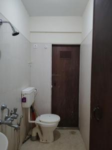 Common Bathroom Image of 450 Sq.ft 1 BHK Apartment / Flat for rent in Unique Greens, Kasarvadavali Thane for Rs. 17000