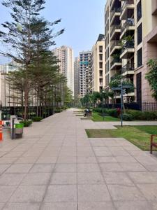 Image of 1000 Sq.ft 2 BHK Apartment / Flat for sale in Lodha Sterling, Thane West, Thane for Rs. 18999999