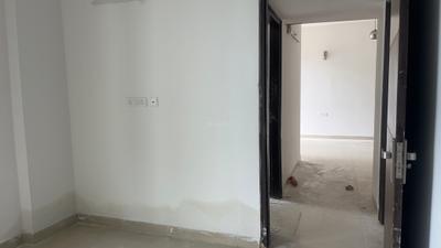 Bedroom Image of 900 Sq.ft 2 BHK Apartment / Flat for rent in Sikka Karnam Greens, Sector 143B Noida for Rs. 26000