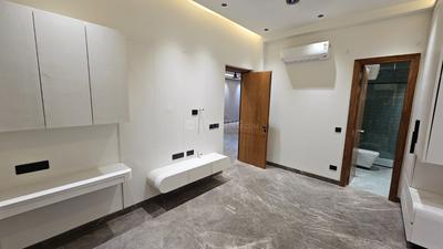 Bedroom Image of 1800 Sq.ft 3 BHK Builder Floor for sale in Paschim Vihar New Delhi for Rs. 42500000