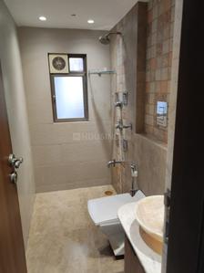 Bathroom Image of 850 Sq.ft 2 BHK Apartment / Flat for sale in Mahesh Apartment, Santacruz West Mumbai for Rs. 27500000