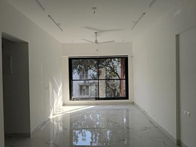 Living Room Image of 700 Sq.ft 2 BHK Apartment / Flat for rent in Vile Parle East Mumbai for Rs. 95000