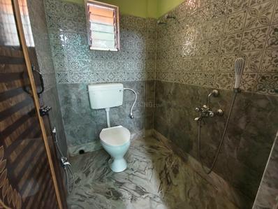 Bathroom Image of 1280 Sq.ft 3 BHK Apartment / Flat for sale in Dum Dum Kolkata for Rs. 10700000