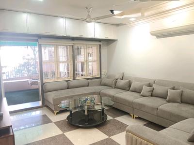 Living Room Image of 3300 Sq.ft 3 BHK Apartment / Flat for sale in Vasna Ahmedabad for Rs. 14000000