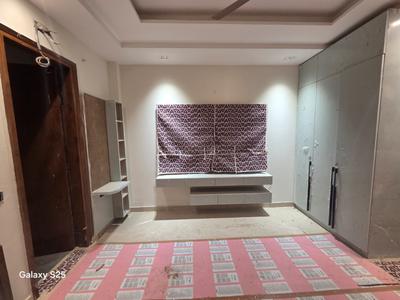 Bedroom Image of 2250 Sq.ft 3 BHK Builder Floor for sale in Laxmi Nagar New Delhi for Rs. 47000000