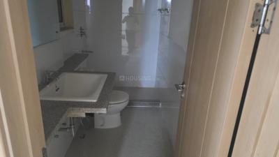 Image of 2350 Sq.ft 4 BHK Apartment / Flat for rent in DLF Express Greens, Manesar, Gurgaon for Rs. 45000