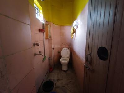 Bathroom Image of 840 Sq.ft 3 BHK Apartment / Flat for sale in Behala Kolkata for Rs. 2800000