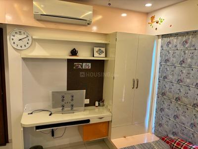 Bedroom Image of 950 Sq.ft 2 BHK Apartment / Flat for sale in Amanora Adreno Towers, Hadapsar Pune for Rs. 15000000