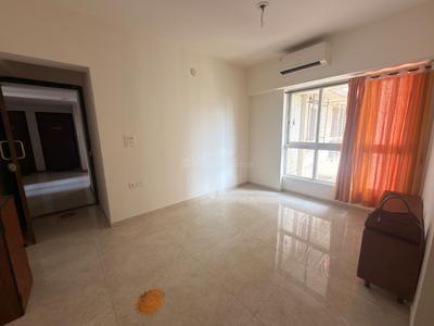 Living Room Image of 600 Sq.ft 1 BHK Apartment / Flat for rent in Lodha Amara, Kolshet Thane for Rs. 28000